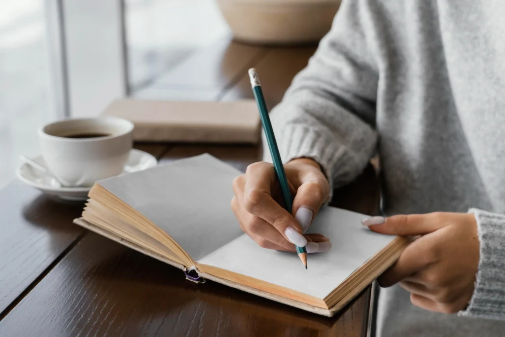 Explaining the Concept of Ghostwriting and How it Really Works (2)